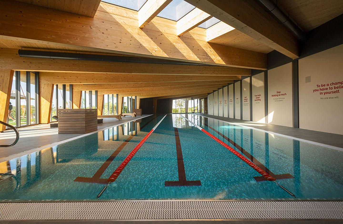 Le Marne Relais - Pisicna 25 mt